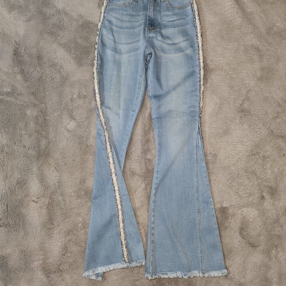 Akira Flare Jeans with Pearls Size 5 - Picture 10 of 10